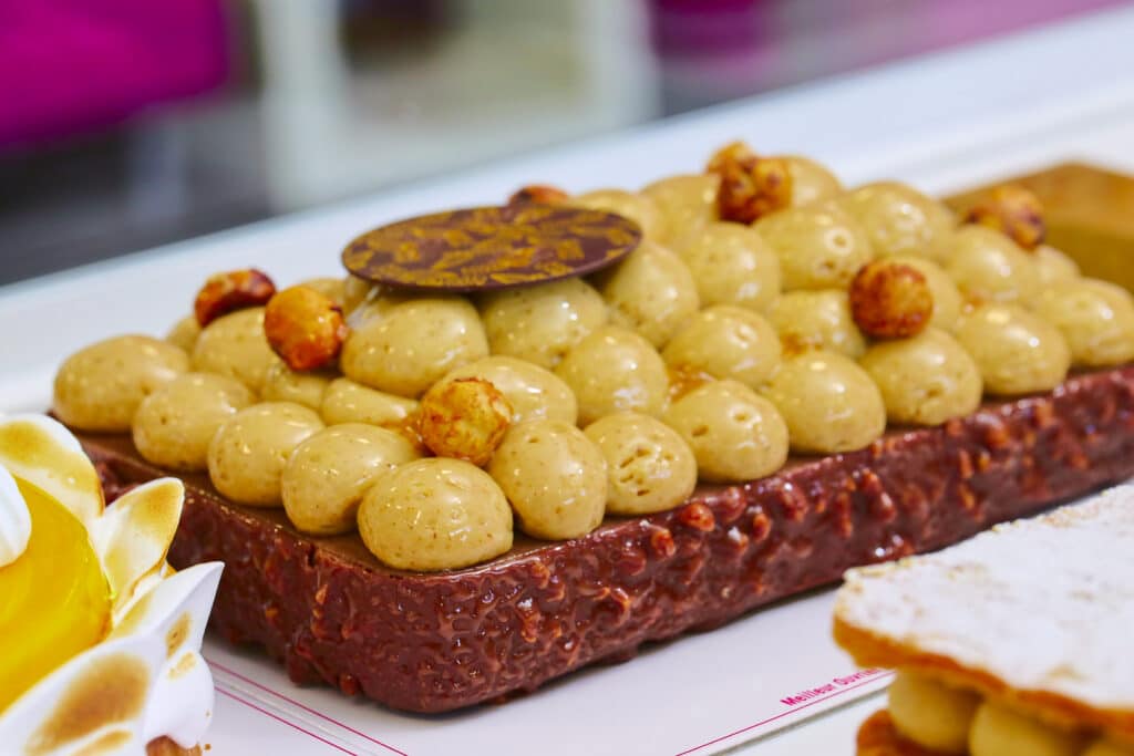 Entremets-praline-noisette-La-Fruitiere-du-Val-Evel